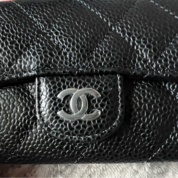 CHANEL CAVIAR CC LOGO CARD HOLDER WALLET - Picture 13 of 16